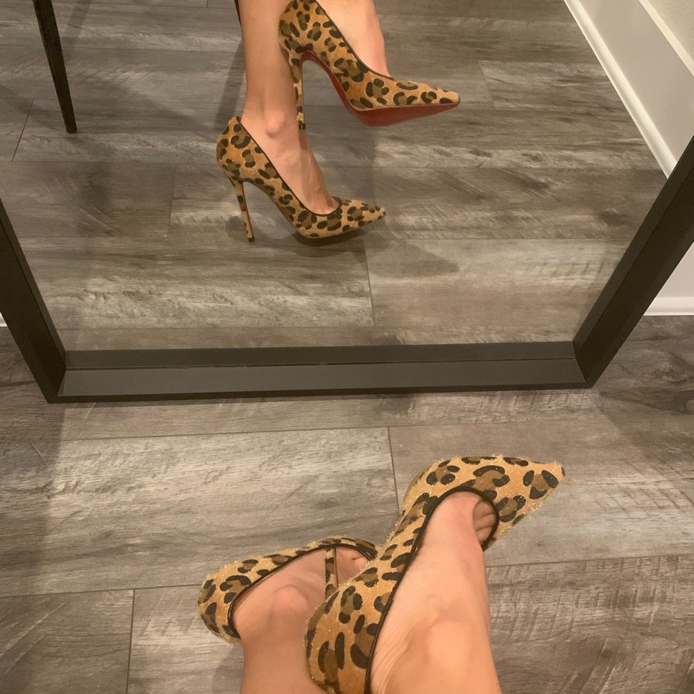 Faux red bottoms CL leopard heels 👠